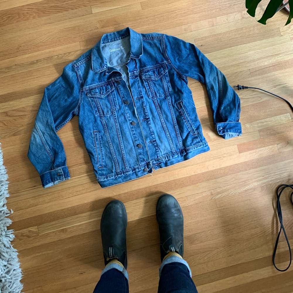 Men’s size small gap jean jacket